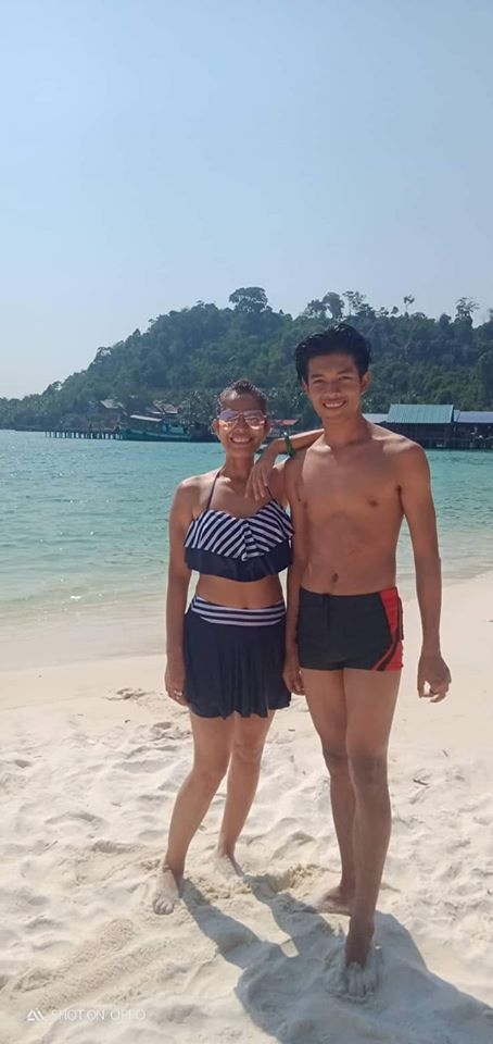 ស្វែង សុជាតា ជាមួយកូនប្រុស