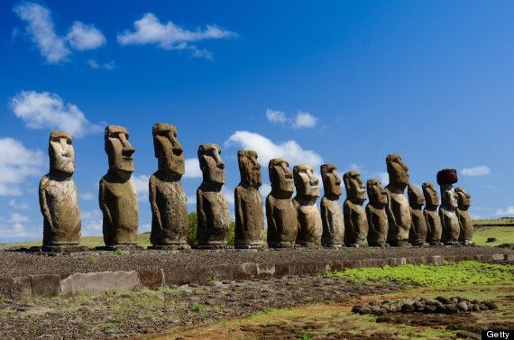 &nbsp;Easter Island Statues