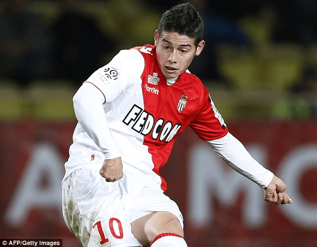  កីឡាករ James Rodriguez ពេលលេងឲ្យ Monaco