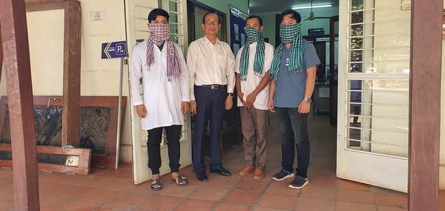 សកម្មភាព ពាក់ក្រម៉ា របស់ក្រុមគ្រូពេទ្យ