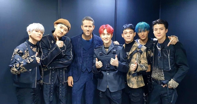 រូបភាព EXO និងតារាបរទេស