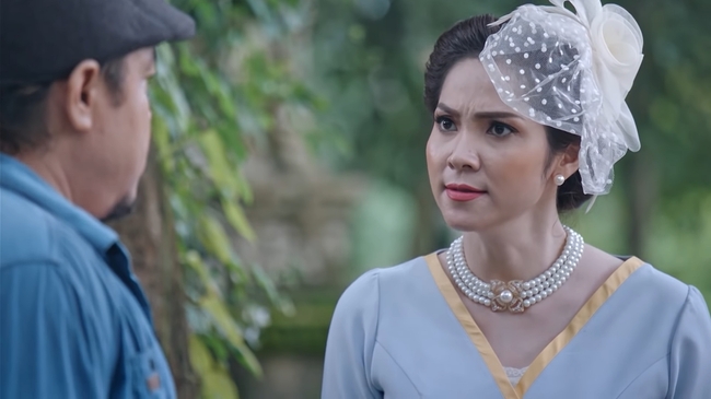 អ្នកស្រី លី ម៉ារីណា ក្នុងរឿង រាជិនីភូមិគ្រឹះ