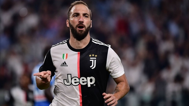  កីឡាករ Gonzalo Higuain