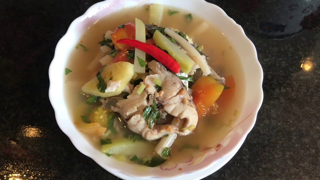 សម្លម្ជូរយួន 