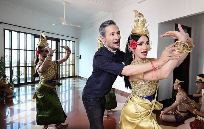 លោកឱក ព្រហ្មសុដន្ត្រៈ