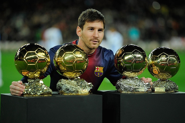 Messi ឈ្នះពានរង្វាន់កីឡាករល្អជាងគេ ៤ដងជាប់គ្នា (Ballon d'Or)