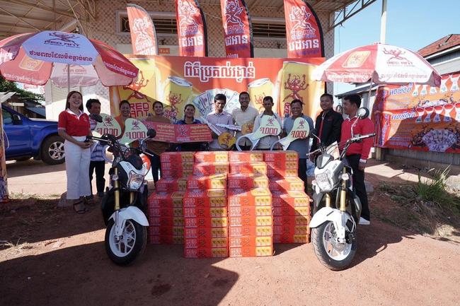 អ្នកឈ្នះរង្វាន់១ពាន់ដុល្លារ និងម៉ូតូ ZoomerX ពីរេដអាននៅខេត្តព្រះវិហារ