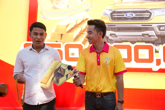 អ្នកឈ្នះរង្វាន់ពីក្រុមហ៊ុនទឹកដោះគោខាប់ My Boy