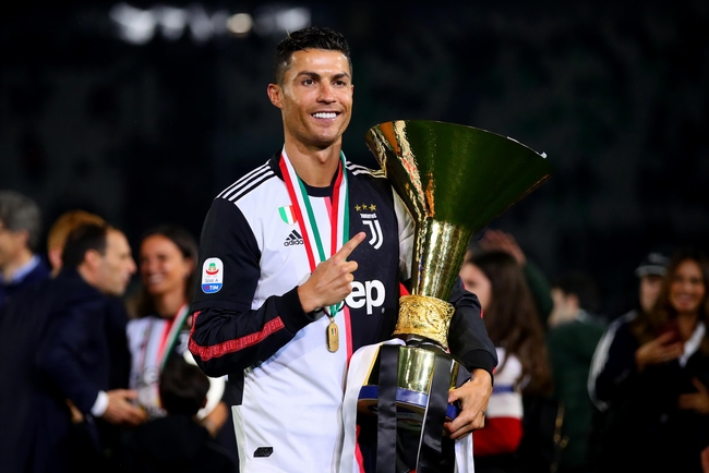  កីឡាករ Cristiano Ronaldo