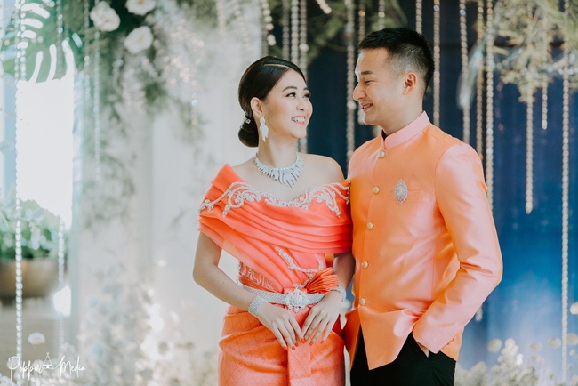 ពេជ្រ សូលីកា និងគូដណ្តឹង