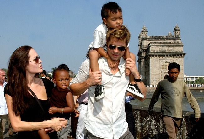  Angelina Jolie Bratt Pitនិង Maddox