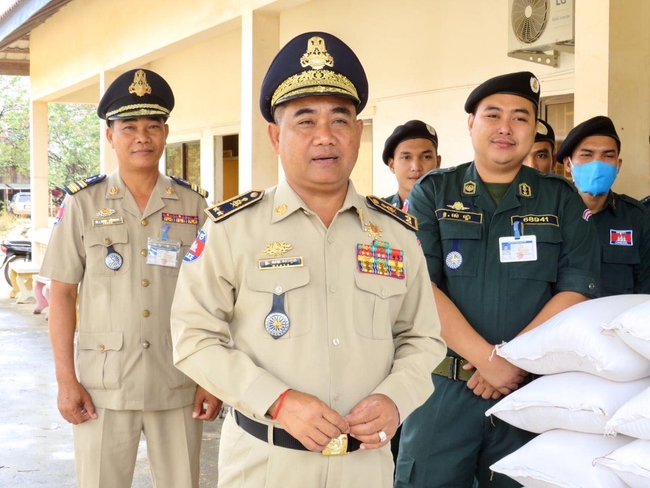 ឧត្តមសេនីយ៍ទោ សម សាមួន