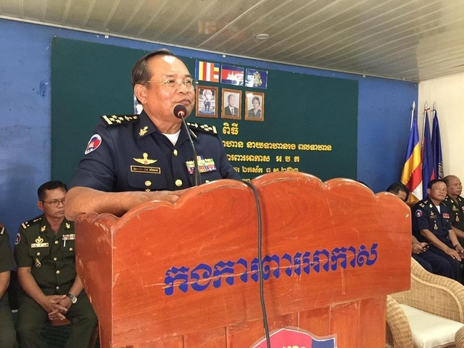 នាយឧត្តមសេនីយ៍ សឹង សំណាង 