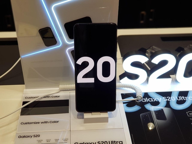 ការតាំងបង្ហាញកំពូលស្មាតហ្វូន Samsung Galaxy S20+ | S20 Ultra