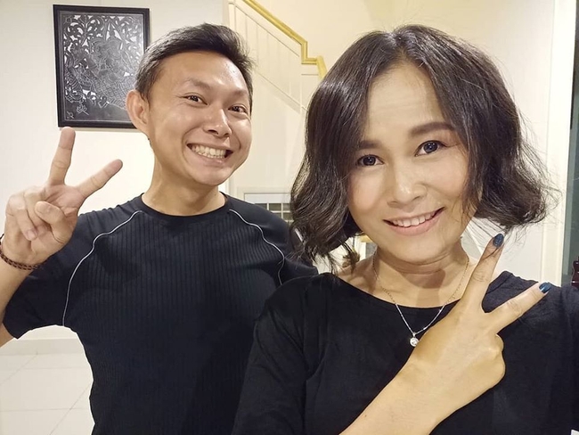 Dj Nana និងស្វាមី