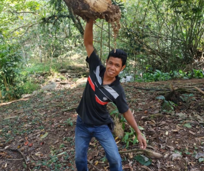 លោក Noor