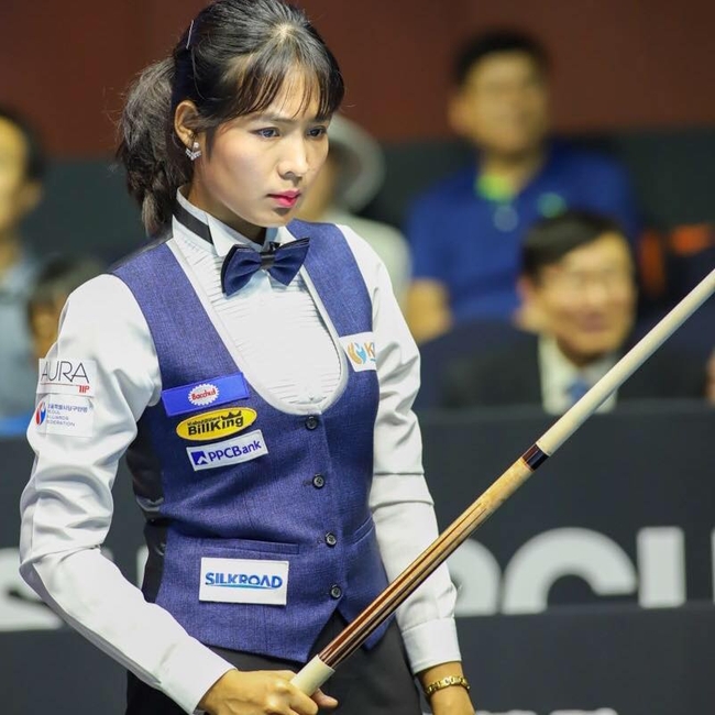 កីឡាការិនី ស្រួង ភាវី 