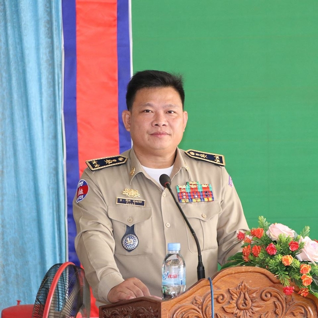 ឧត្តមសេនីយ៍ទោ អ៊ុក កុសល 