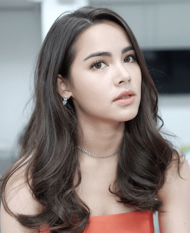 Yaya Urassaya