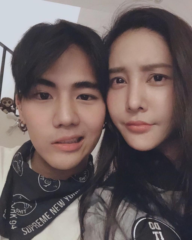 Nick និង Tangmo&nbsp;