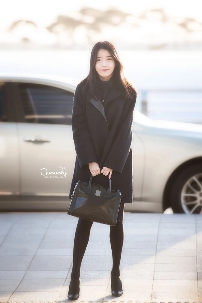 IU