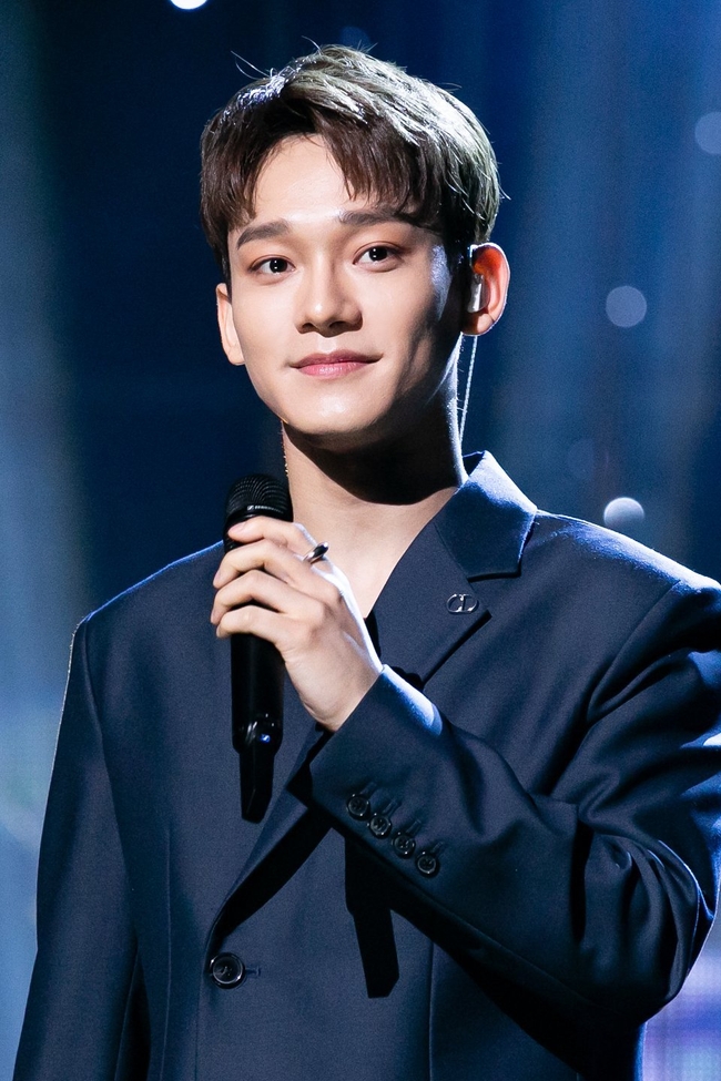 Chen សមាជិកក្រុម EXO