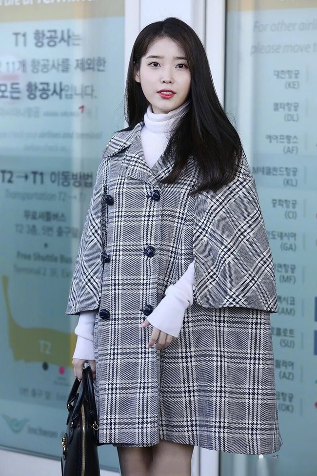 IU