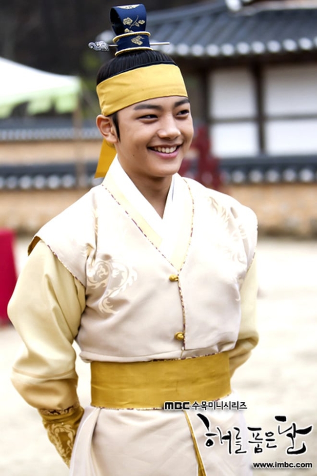រូបភាពក្នុងរឿង ក្នុងឆ្នាំ២០១២